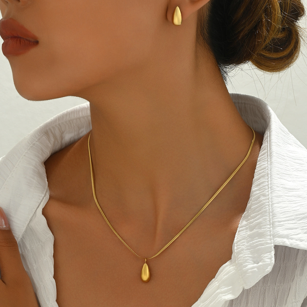 Tide Drop Necklace