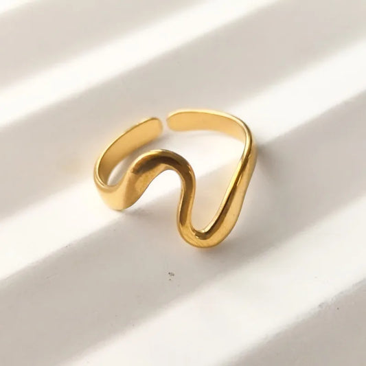 Serein Curve Ring